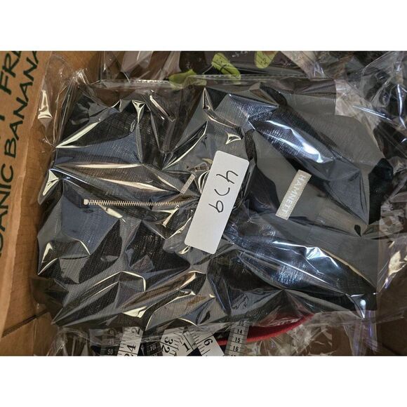 Hamnett Black Faux Leather Cropped Jacket W Zipper Details Textured Pattern VTG - Picture 15 of 15